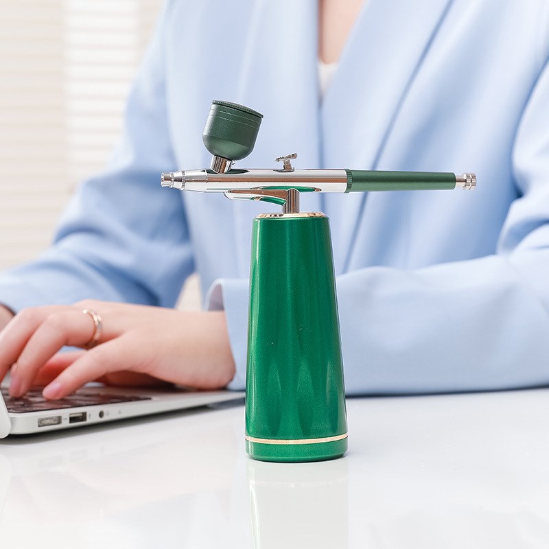 注氧仪高压手持便携无针水光美容导入仪脸部精华导入器补水仪喷雾