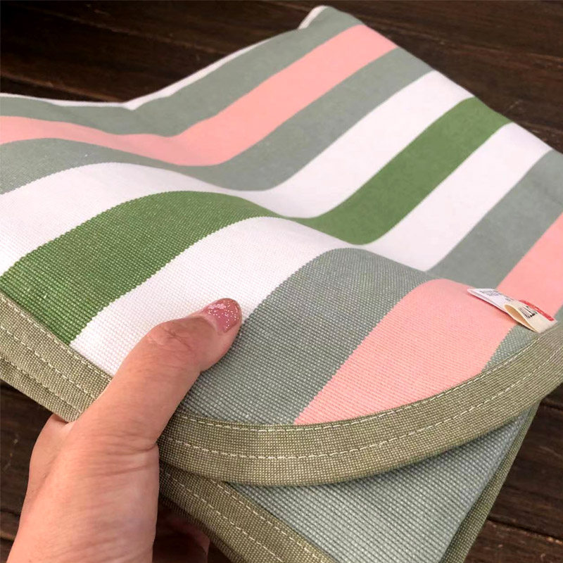 买150*200的凉席四季毯床单.送O一个常规尺寸枕套。