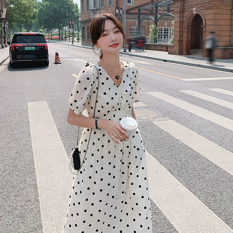 2023新款外出哺乳连衣裙夏季波点显瘦遮肚喂奶衣雪纺长裙孕期母乳