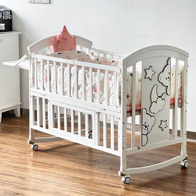 带置物架婴儿床白色双层可加长儿童床护栏放下可做拼接床带蚊帐