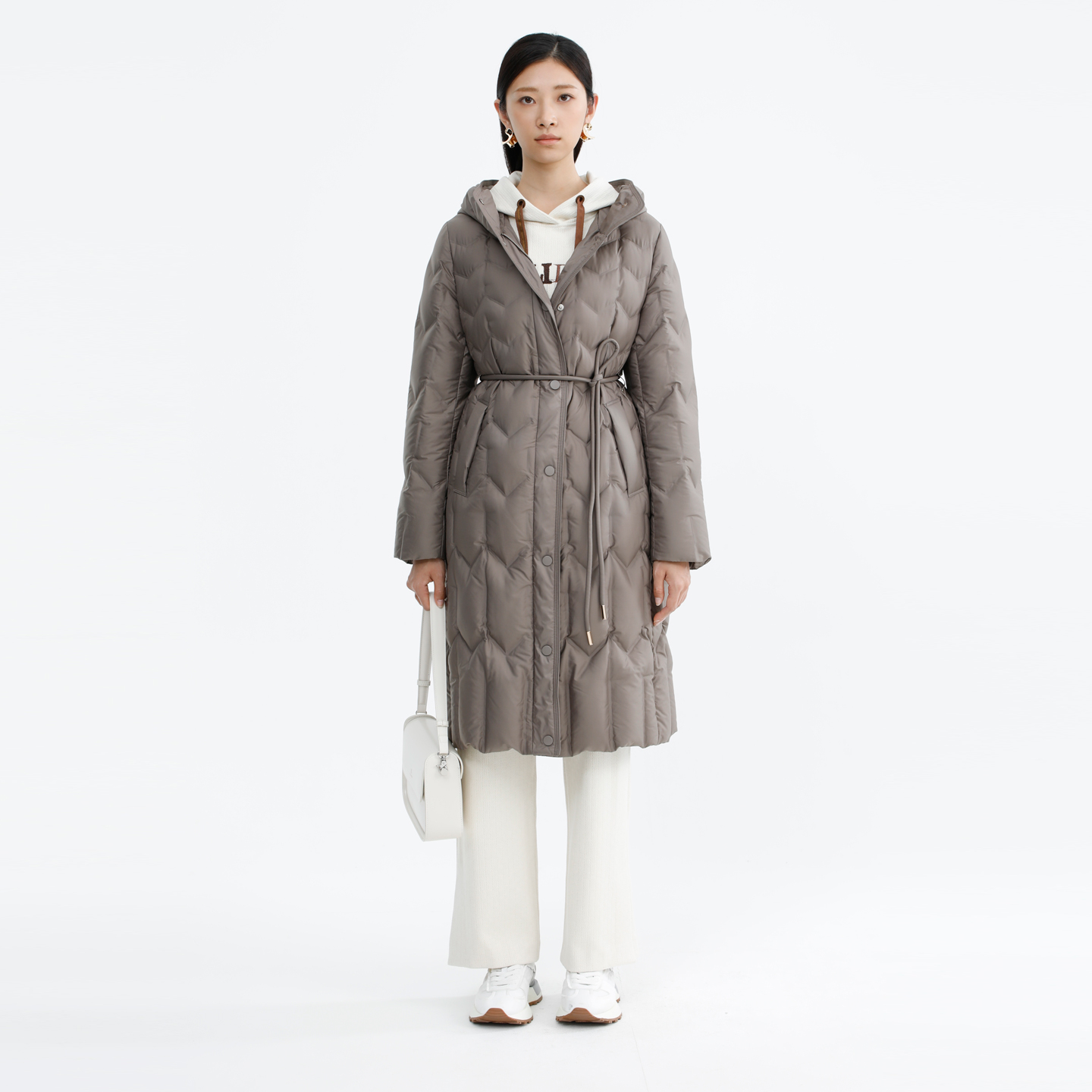 卡莉朵拉羽绒服C27D7999冬季新款时尚优雅极简低调现代感