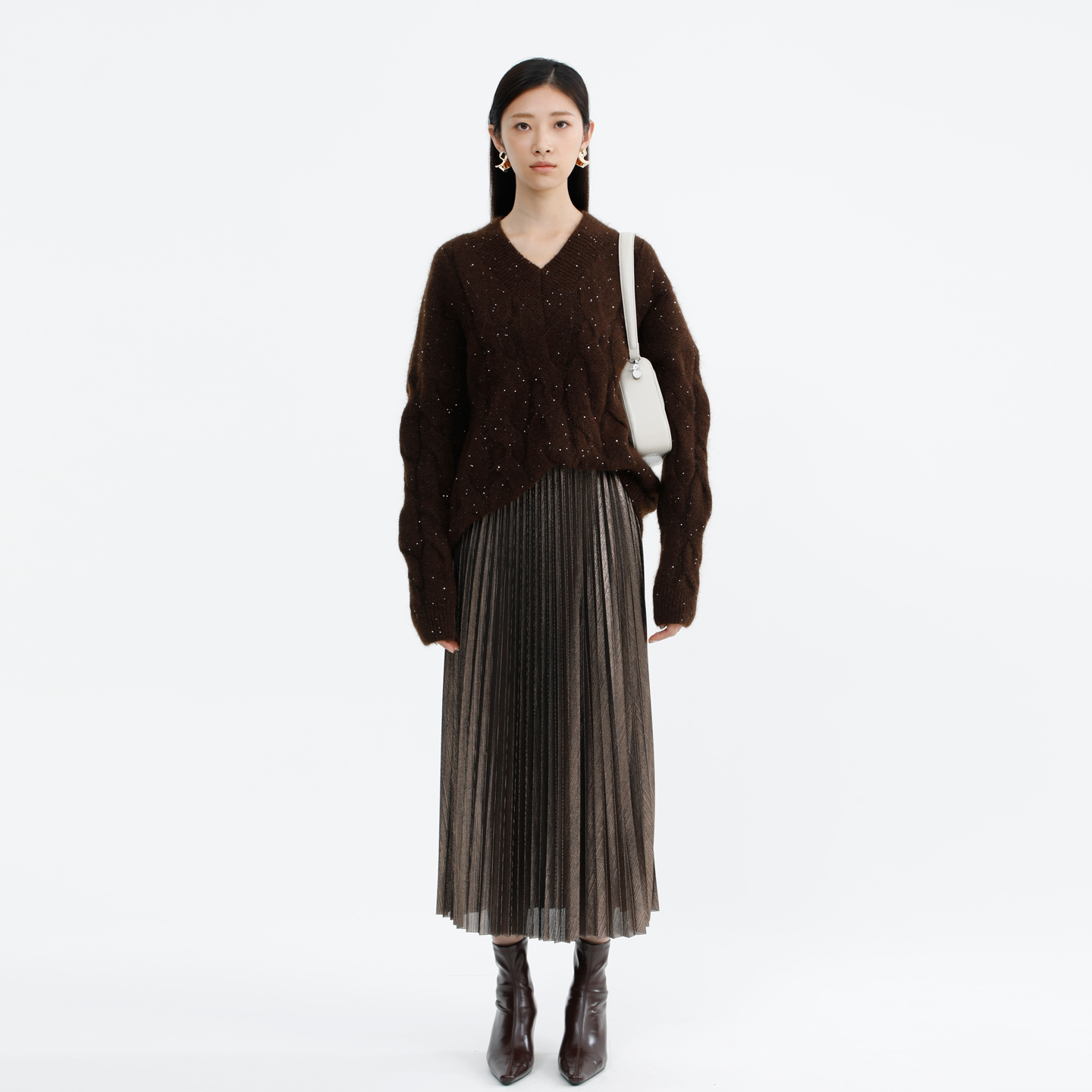 卡莉朵拉针织衫C27D7347冬季新款V领时尚高级感显瘦百搭