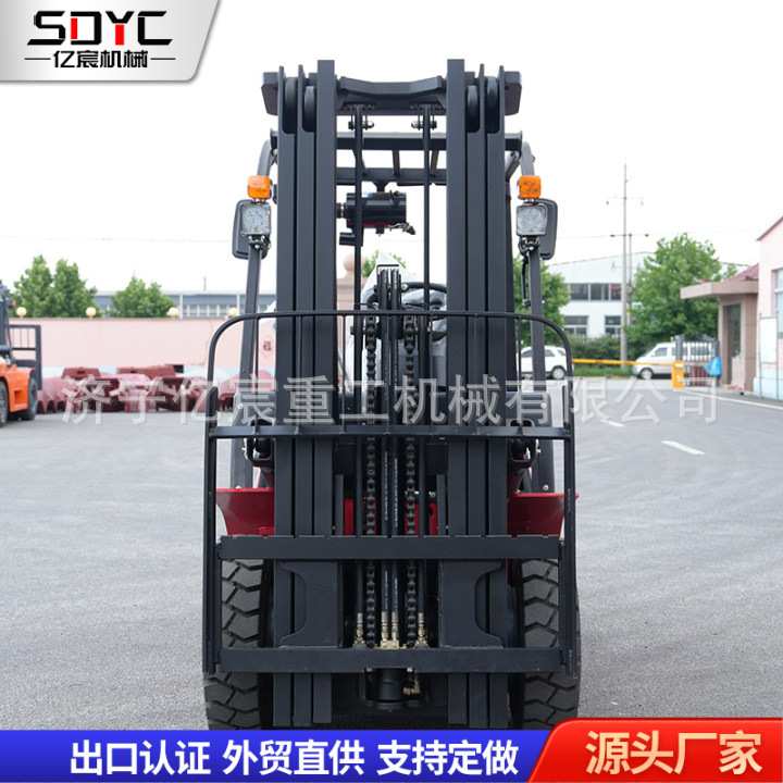 四驱内燃柴油叉车2吨3吨5吨四轮堆高搬运设备平衡重式液压装卸车
