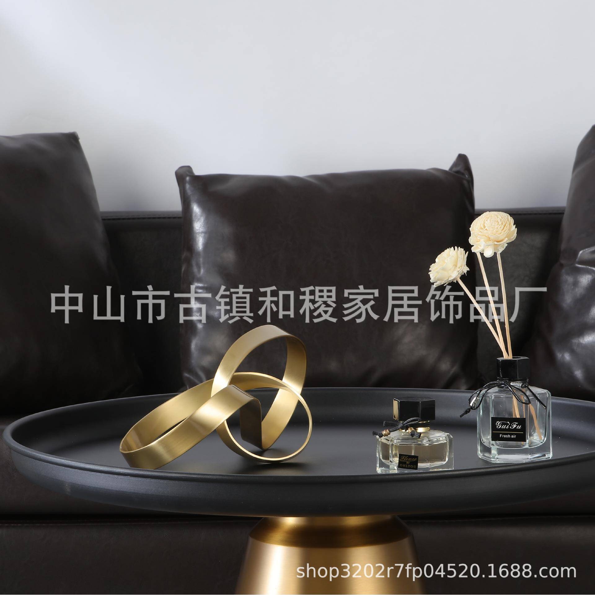 意式轻奢设计客师款软室内铜摆件样板房无品牌/玄间厅关装陈设饰