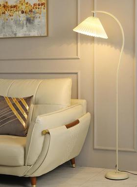 地灯inta$$kloonge法式复古奶厅油客卧室床v头立式台灯日式百落褶