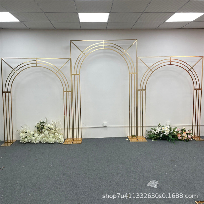 跨境新款镀金弧形多杠拱门屏风背景架子婚庆铁艺道具户外婚礼厂家