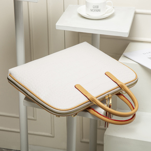 新款公文包女士大容量通勤商务女包可放电脑文件包简约保险展业包