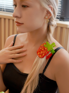 URRYKID新款时尚原创设计草莓醋酸抓夹可爱少女款抓夹后脑勺发夹