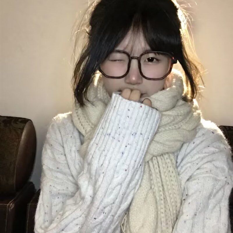 奶fufu!慵懒风白色花线麻花毛衣女2024秋冬新款韩版宽松套头针织