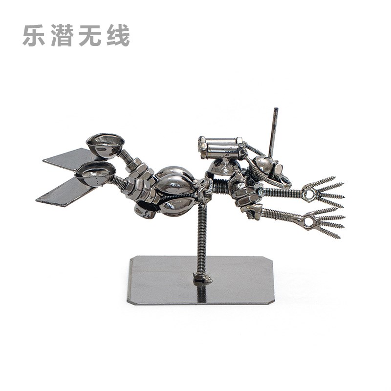 AD复古潜水员创意小铁金属人摆件潜水员礼物模型办公室桌面装饰品