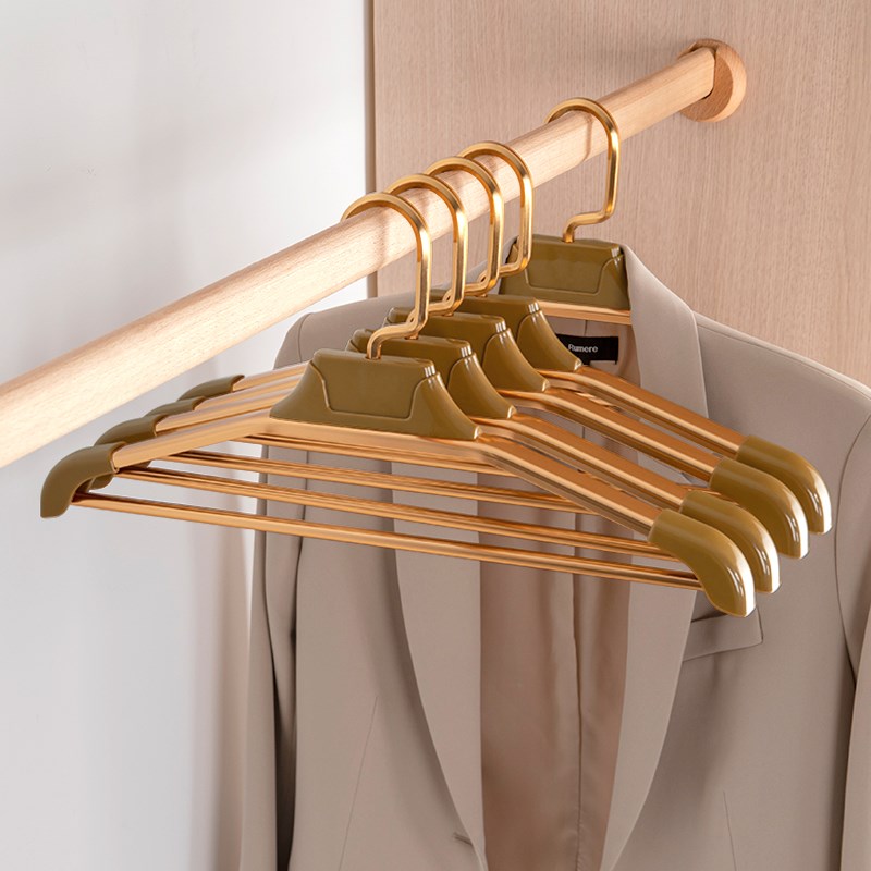 衣架家用挂衣无痕衣撑加粗加厚防肩角不起包防滑高端轻奢衣服架子