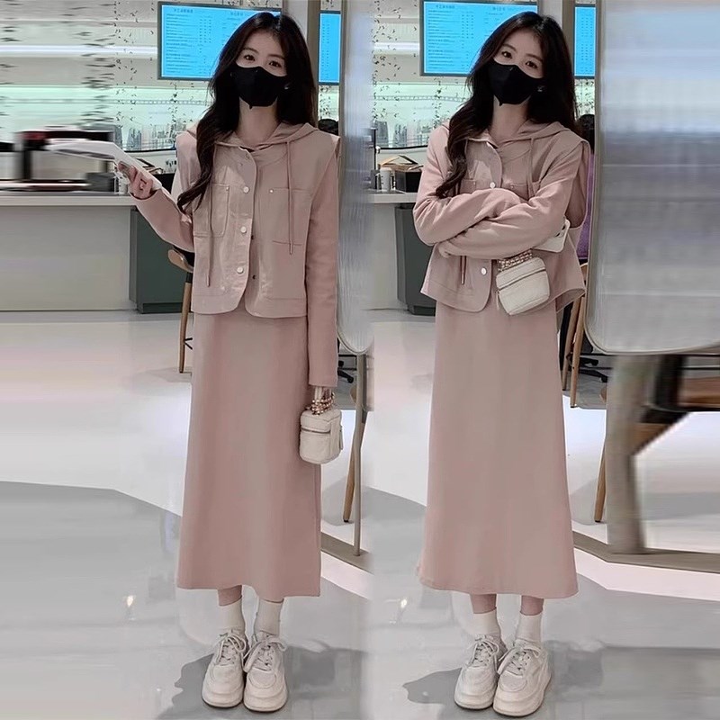 时尚休闲连衣裙女2025春季新款洋气显瘦减龄马甲连帽卫衣裙两件套
