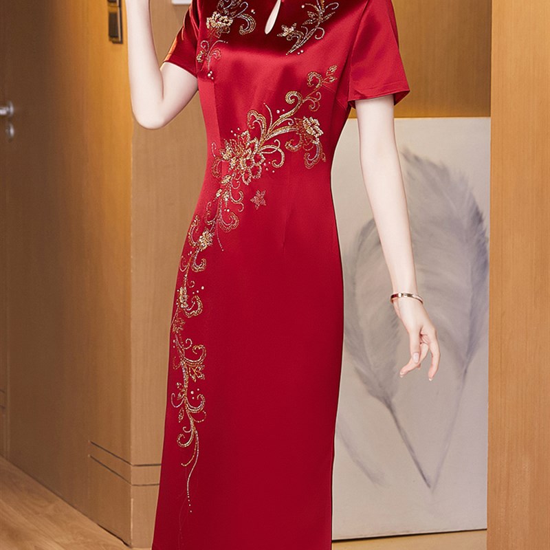 香妮芬优雅改良旗袍新中式妈妈醋酸连衣裙女2025夏季新款婚宴礼服