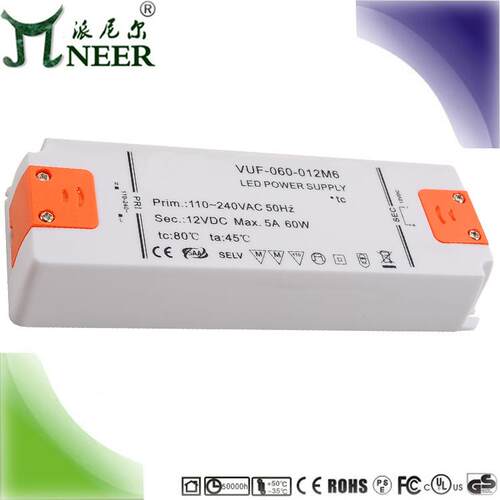 质保3年符合认证塑料壳60W12V高功率因数LED恒压CE驱动电源
