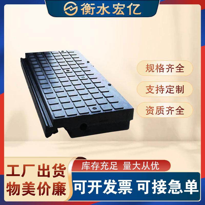 P50铁路道口橡胶板抗变形道口板铁路用耐腐蚀嵌丝减震道口橡胶板