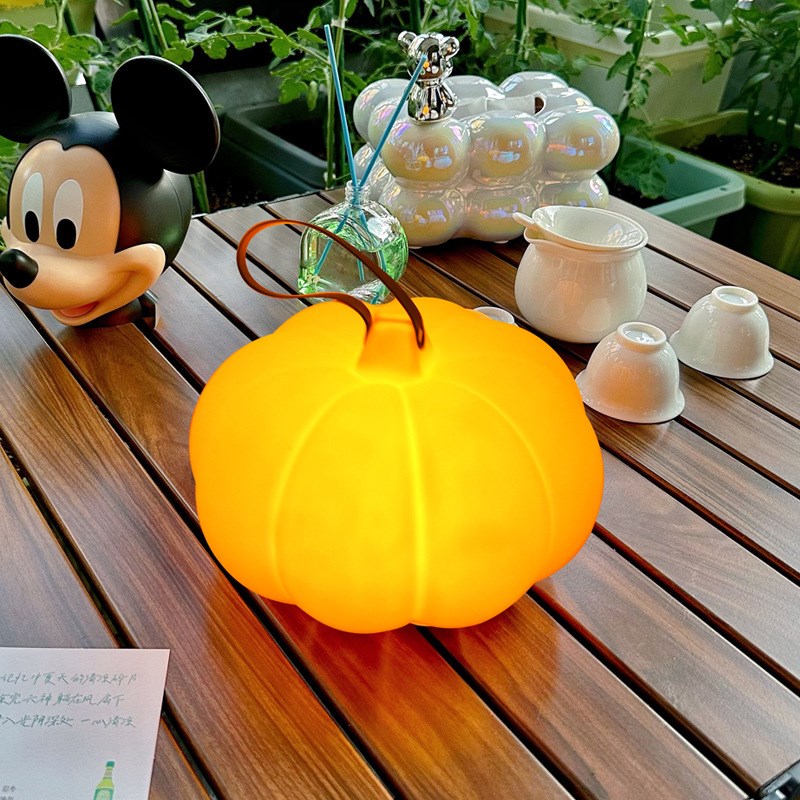 新款南瓜手提灯充电便携户外庭院花园氛围灯卧室书房创意小夜灯