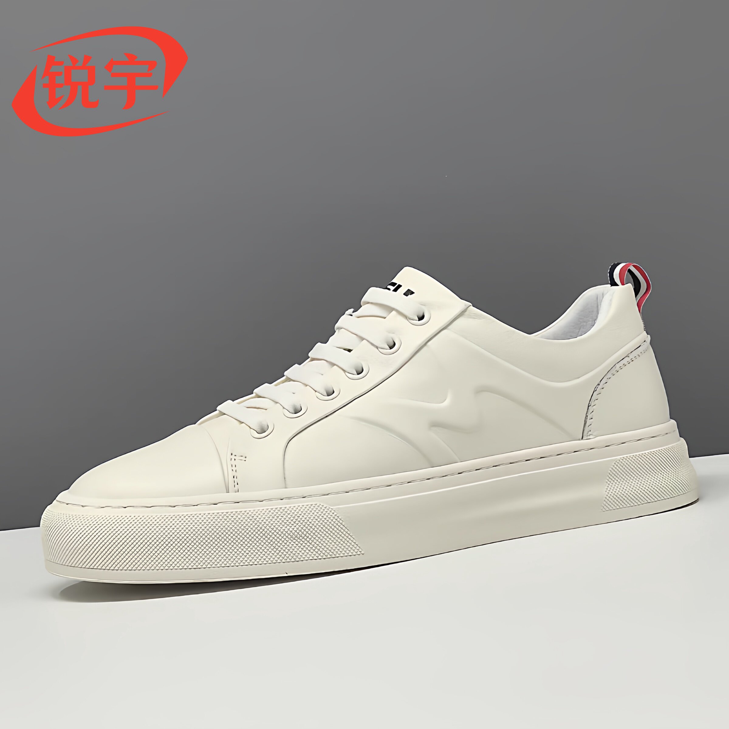 真皮板鞋男款潮流百搭鞋子欧洲站休闲鞋轻奢压花高端一脚蹬懒人鞋