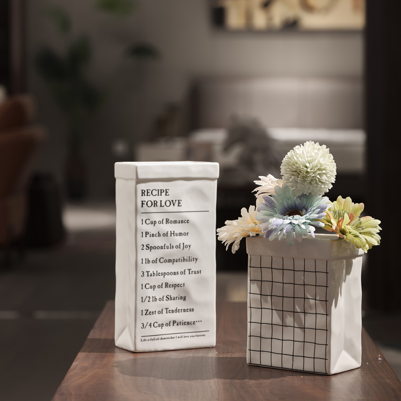 北欧仿纸盒网格字母白色陶瓷花瓶现代装饰L干花水养客厅摆件插花