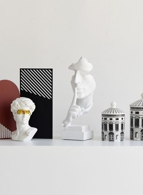 高级感轻奢摆件酒柜样板间客厅电视橱柜高档艺术摆设现代软装饰品