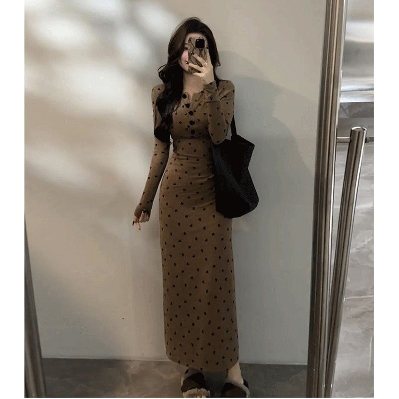 法式气质灰色长袖连衣裙子女初夏季2026新款小个子设计感收腰长裙