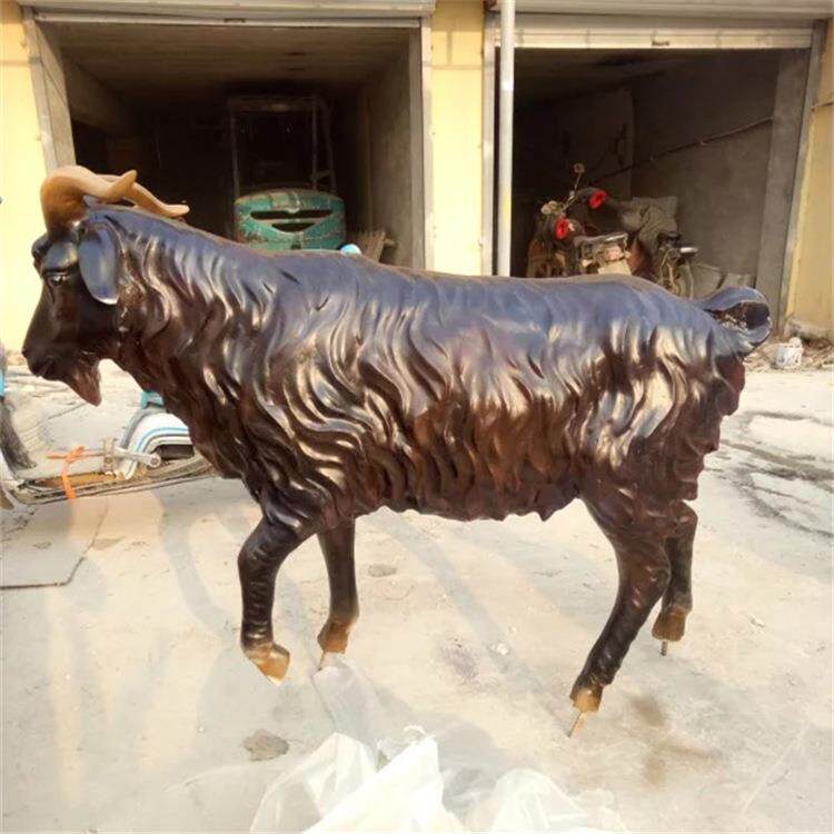 树脂工艺品花园户外园林景观玻璃钢动物山羊雕塑大型绵羊摆件