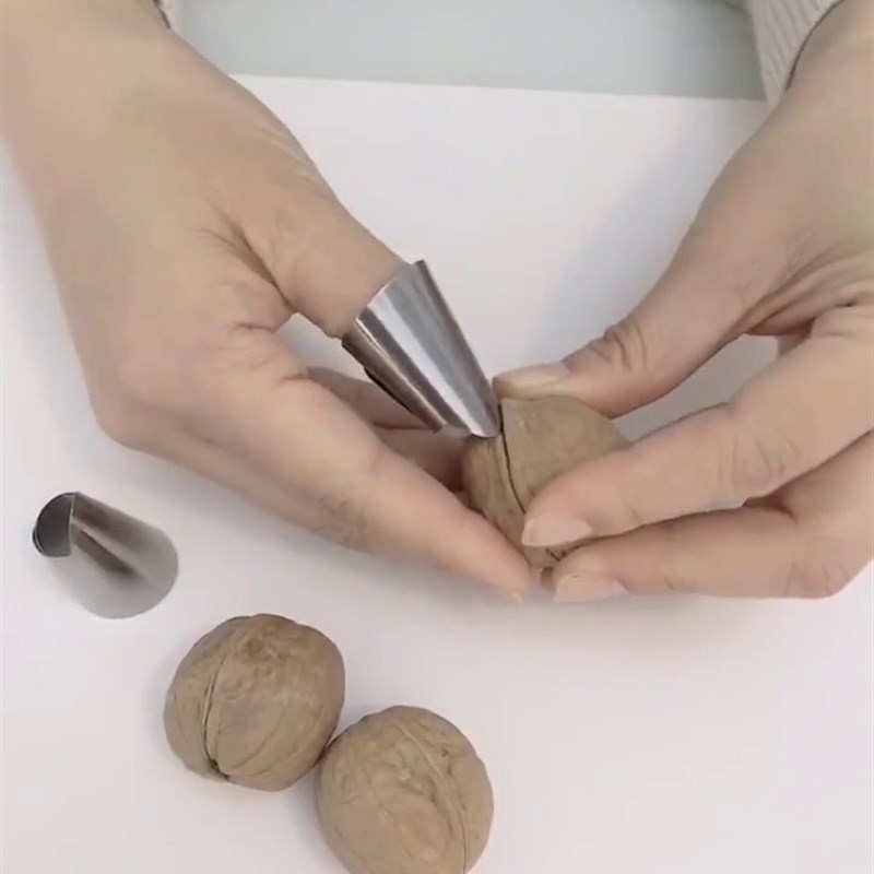 摘菜剥毛豆神器多功能不锈钢保护套花椒H防护手指套摘豆角剥瓜果