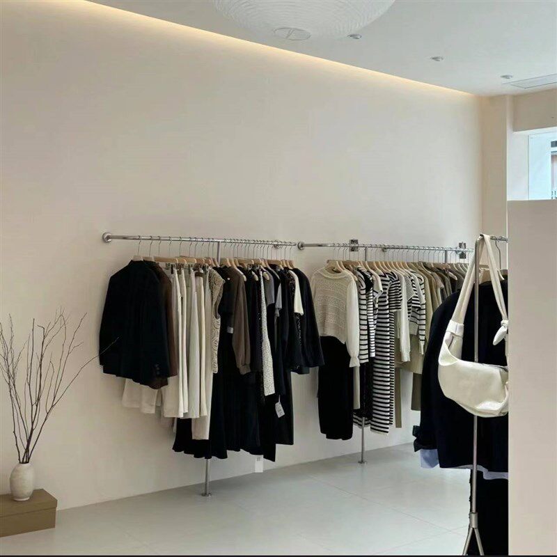 不锈钢服装店上墙展示架简约女装店货架衣服架子壁挂式童装挂衣杆