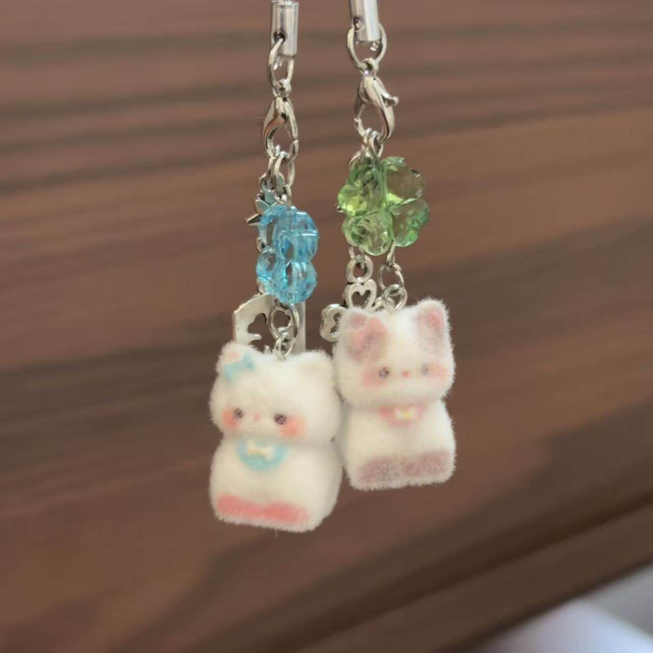 可爱植绒立体树脂猫咪钥匙链