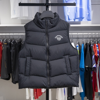 李宁羽绒马甲舒适保暖