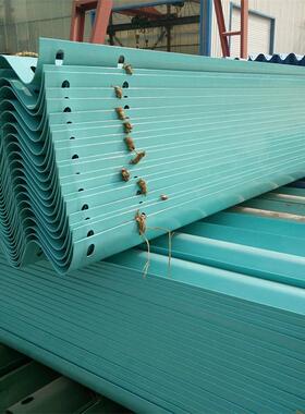 波形护板材质Q235防撞 栏GR-SB-E喷塑绿色路侧安装阔达交2通