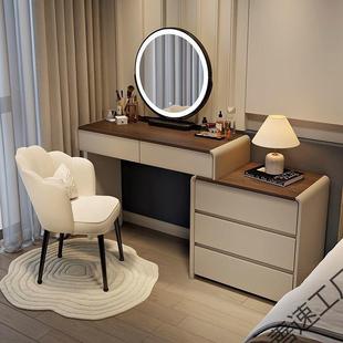 新款 一现代简约带踢脚色线化妆EPL桌室实木梳妆台胡桃化妆台体卧