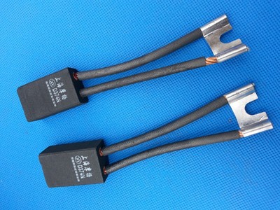 正品适用上海南洋电机Z4-250直流电机电刷 D374N碳刷 16X25X40MM