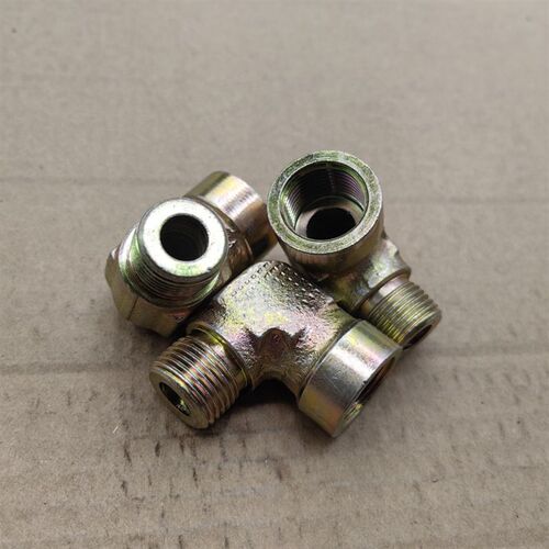 弯头外丝M18*1.5-转内丝M18*1.5直角内外丝铁接头外表镀锌1818