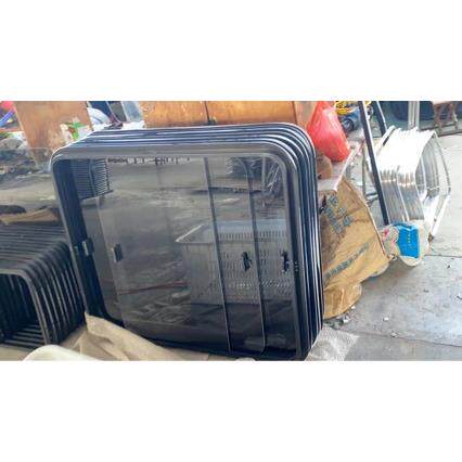 房车配件推拉窗，支持各种铝合金推拉窗