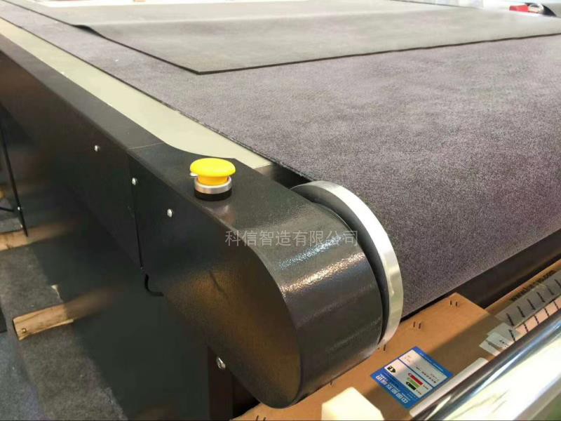 工业用硬质定台转台自动送料振动刀圆刀切割机裁剪机裁切机毛毡垫