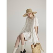 三十三 v领连衣裙女夏镂空设计感裙子 泡泡袖 月之呢喃 白色法式