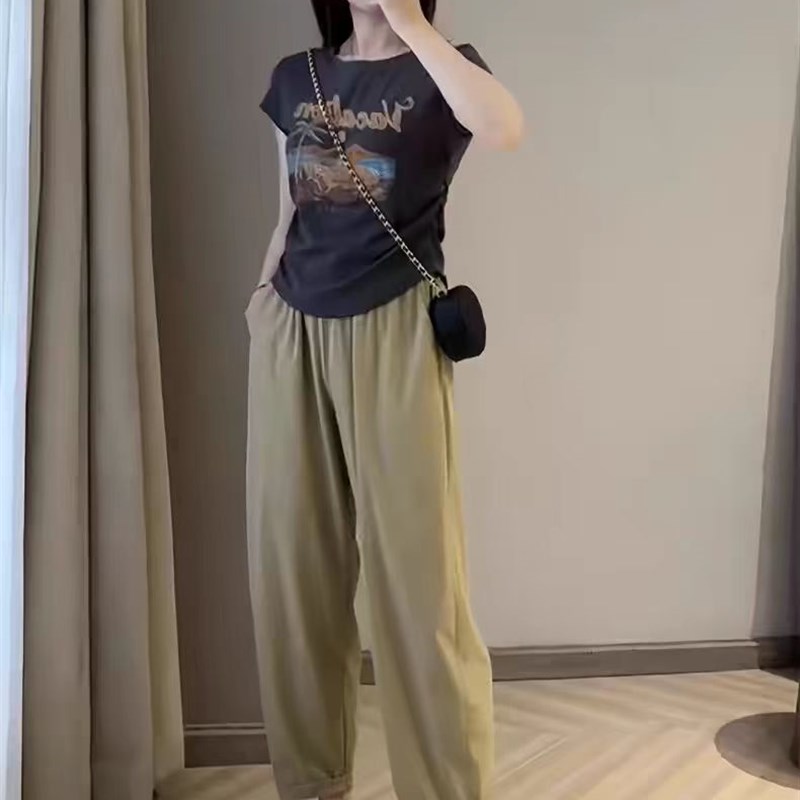 高级感运动套装女夏2024新款时尚穿搭一整套印花修身短T恤两件套