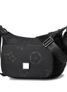 秋冬新款休闲单肩斜挎包简约轻便女包双拉炼多隔层中年妈妈牛津布