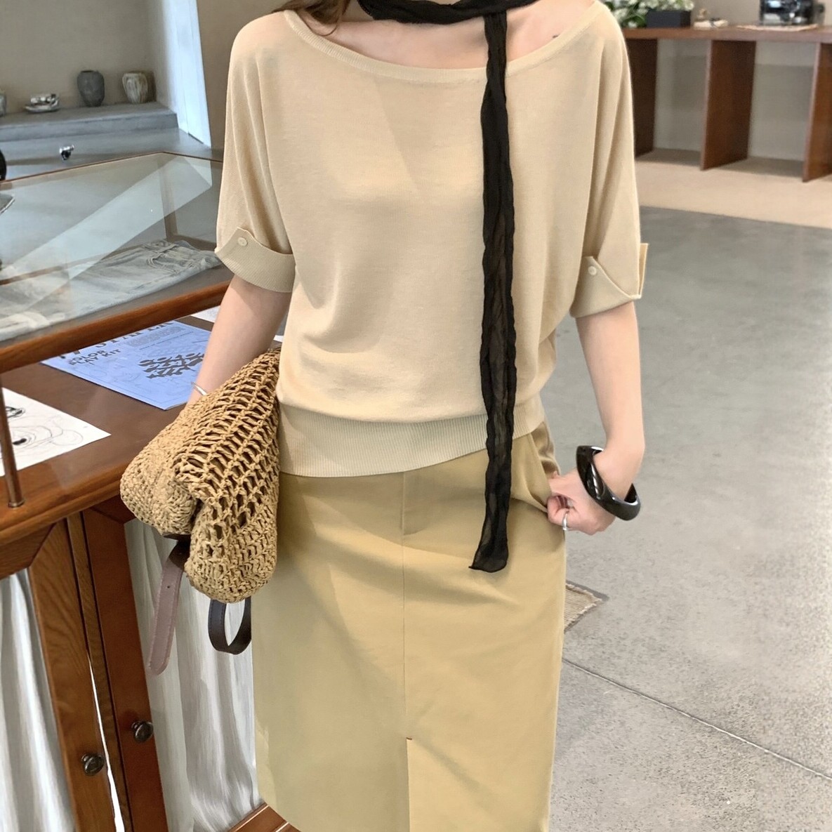 2026优雅一字领女夏上新款法式温柔纯色翻折短袖针织衫短袖上衣