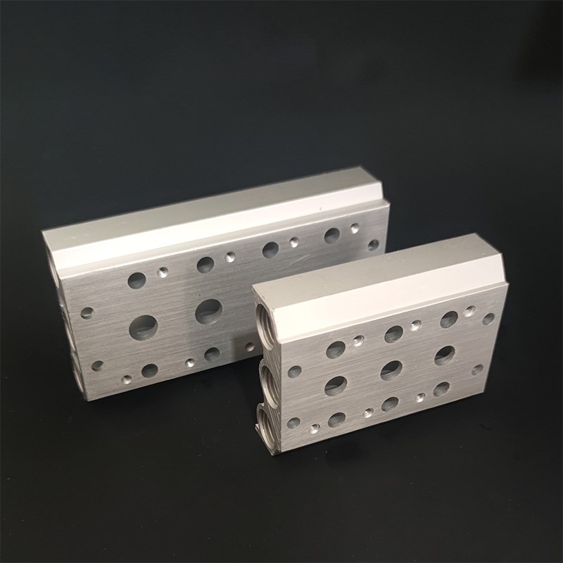 电磁阀底座4V210-08/06汇流板阀板100M200M-2F3F4F5F6F7F8F9F10F