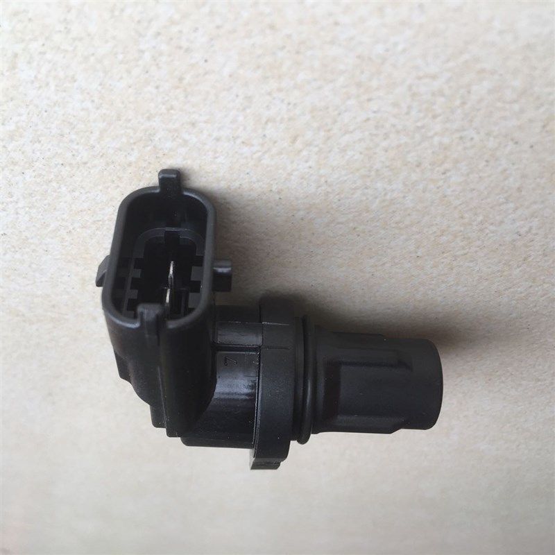 新源胶轮式挖掘机65 75 新柴4D32XG30 凸轮轴位置传感器 原厂配件