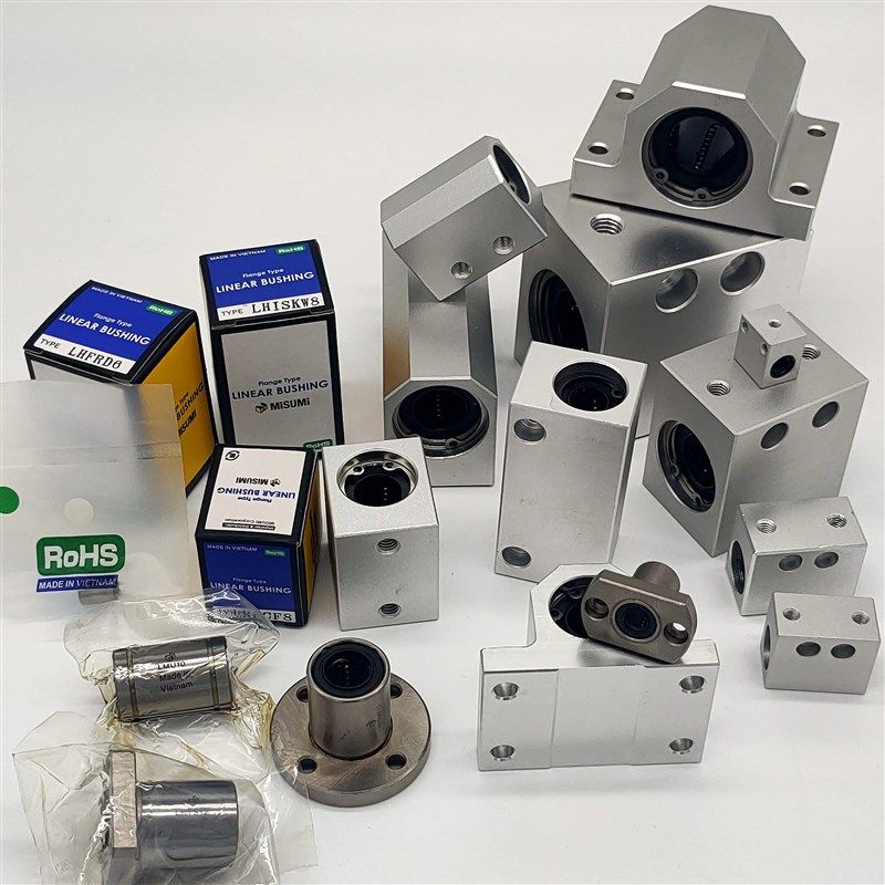 国产轴承钢直线轴承LM6 8 10 12 13 16 20 25 30 3 4 5UU东莞发货