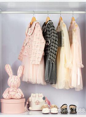 板间儿房摆件童衣服22.11.1鞋公主裙收样纳箱女软孩衣帽间衣柜展