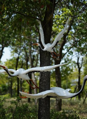 户外仿真动物飞仙鹤玻璃钢雕塑落地摆件简约现Q代庭院公园草坪装