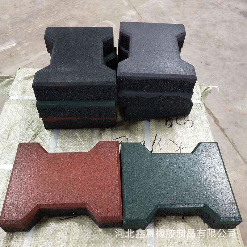 工字型地砖厂家拼装式狗KSB头彩字色橡胶地板狗骨马场胶路工砖橡