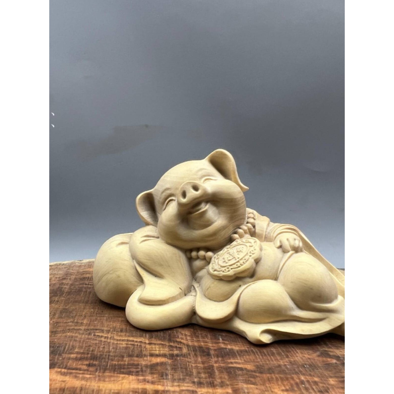 小叶黄杨木雕家居装饰摆件富贵猪生肖猪长命锁猪手把件招财工艺品