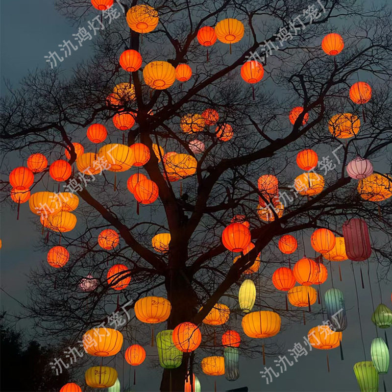 景区树上异形防水灯笼户外吊挂节日活动场景美陈亮化发光装饰布置