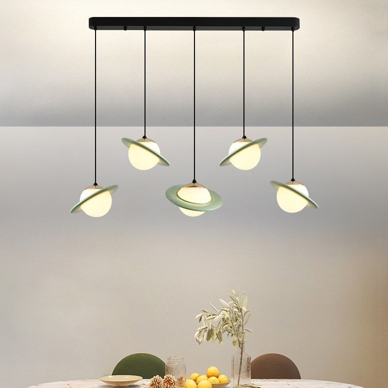 餐厅灯2023新款创意个性中古三头直盘吧台家用法式奶油风饭厅吊灯