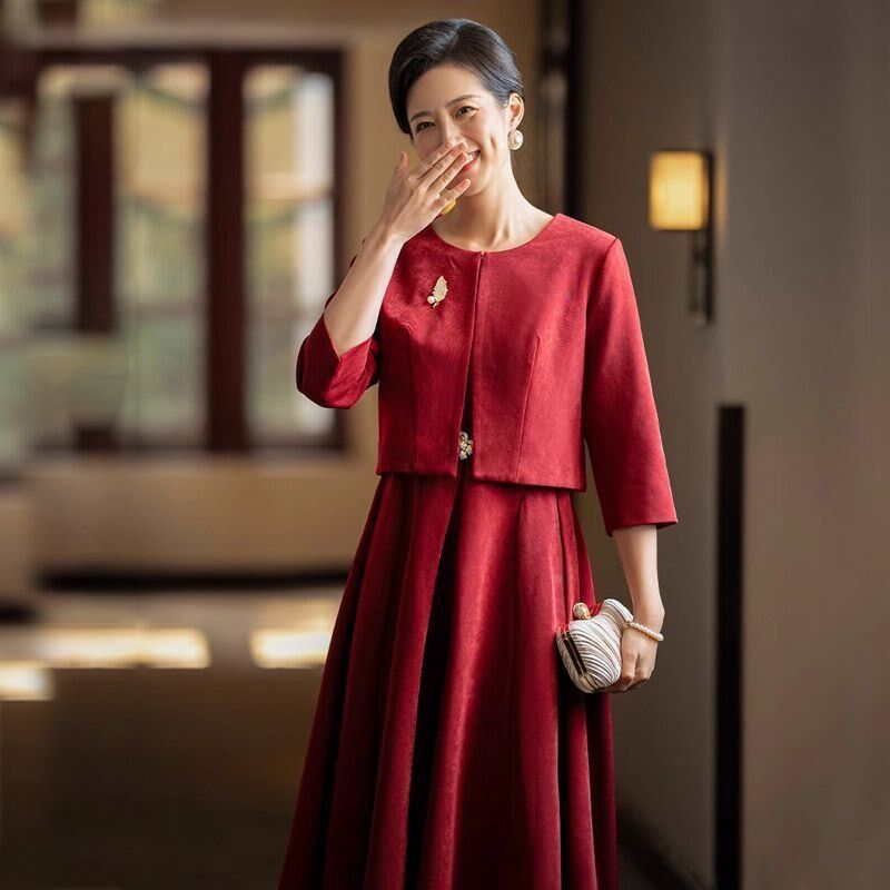 妈妈婚宴礼服2024春秋新款酒红喜婆婆结婚装七分袖年轻高端大码裙