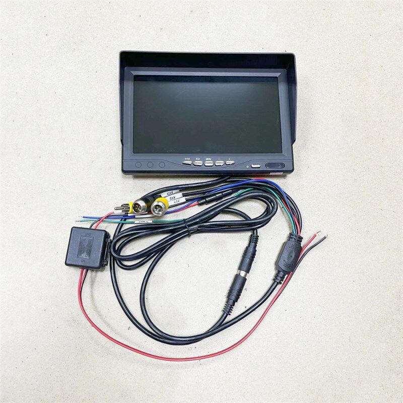 客车倒车显示屏幕7寸倒车显示器三路监控两个航空头一个AV头24V